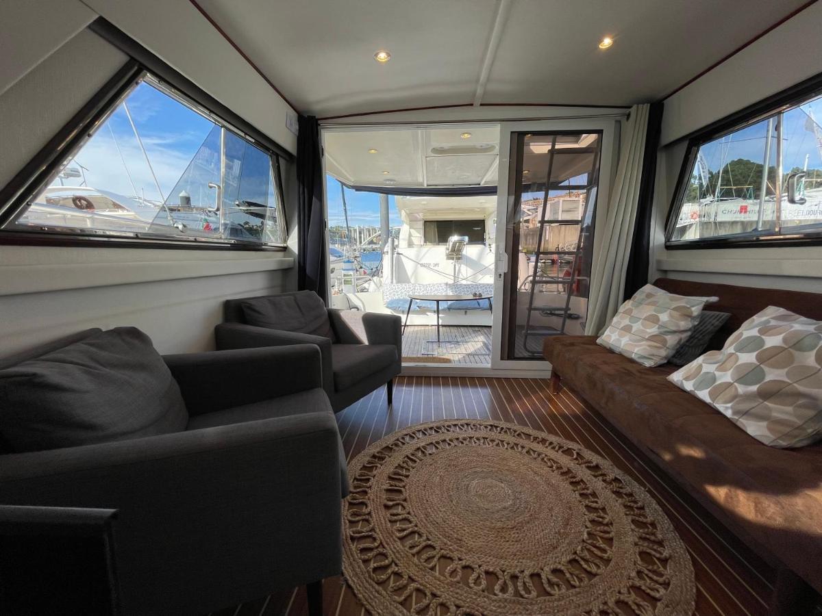 Infantman Yatch Hotel Vila Nova de Gaia Buitenkant foto