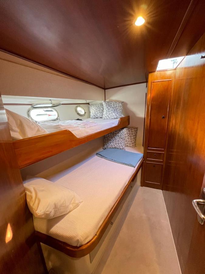 Infantman Yatch Hotel Vila Nova de Gaia Buitenkant foto